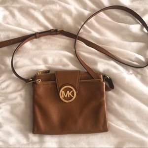 Michael kors cross body